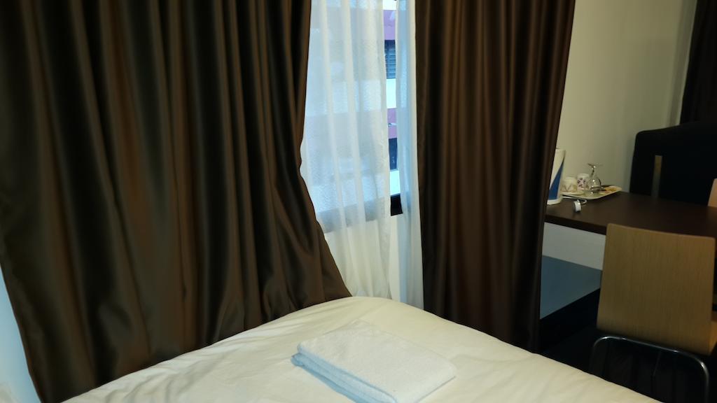 Hotel Bintang Kuala Lumpur Room photo